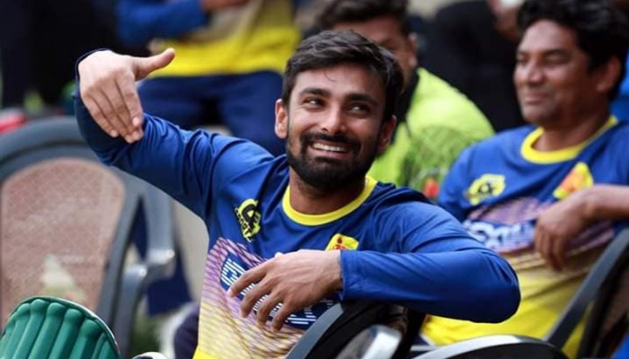 লিটনের উইকেট যেন মূল্যহীন!
