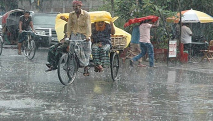 ভারী বর্ষণের আভাস