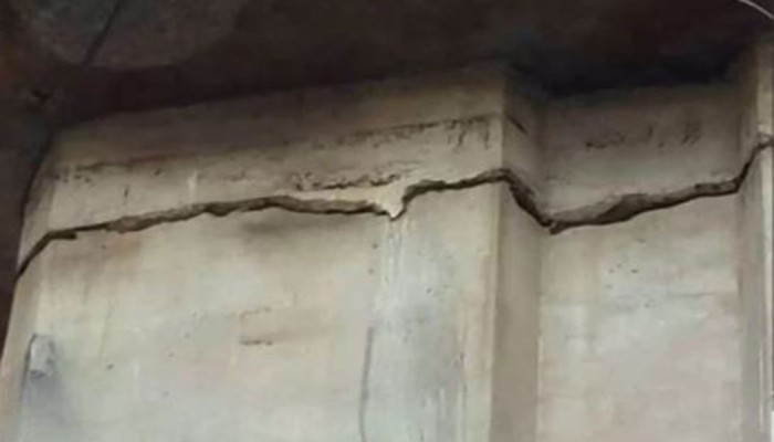 চট্টগ্রামে ফ্লাইওভারের পিলারে ফাটল, যান চলাচল বন্ধ