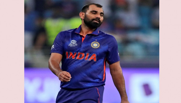 ‘বিদ্রুপের শিকার’ শামির পাশে শচীন-শেবাগ-রাহুল গান্ধী
