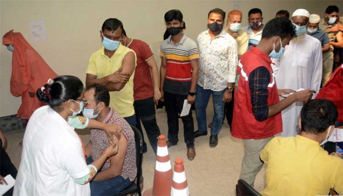 একদিনে করোনায় পুরুষের দ্বিগুণ নারীর মৃত্যু