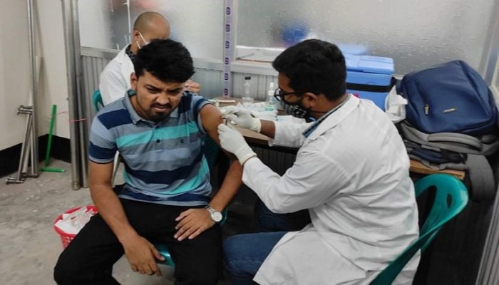 জবিতে ৬ দিনে টিকা পেলো ১ হাজার ৯৬০ শিক্ষার্থী