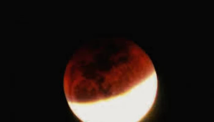 নভেম্বরে শতাব্দীর সবচেয়ে বড় চন্দ্রগ্রহণ