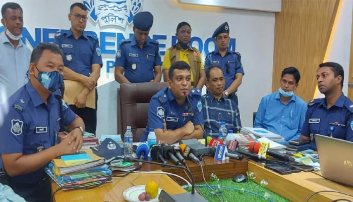 সোনাগাজীতে নাশকতার পরিকল্পনার অভিযোগে গ্রেফতার ৮