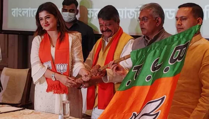 বিজেপি ছাড়লেন শ্রাবন্তী