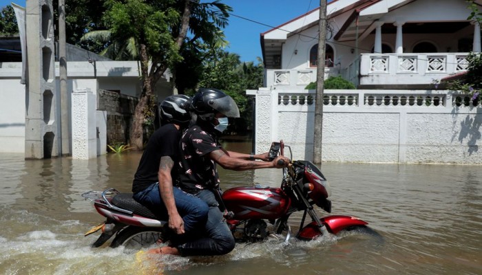 ভারী বৃষ্টিতে ভারত-শ্রীলঙ্কায় ৪১ জনের প্রাণহানি