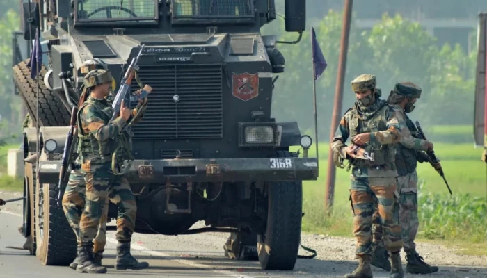 সন্ত্রাসি হামলায় ভারতীয় সেনার কর্নেল ও তার পরিবারসহ নিহত ৭