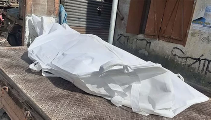 হাজীগঞ্জে কিশোরীর ঝুলন্ত লাশ উদ্ধার