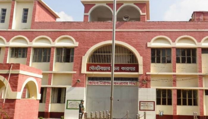 ৩ জন এসএসসি পরীক্ষা দিচ্ছে জেলে বসে