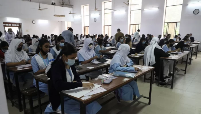 ২০২২ সালের এসএসসি পরীক্ষার সম্ভাব্য সময় জানালেন শিক্ষামন্ত্রী