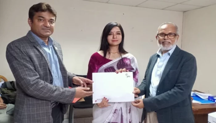 ‘বঙ্গবন্ধু’ বায়োপিক নির্মাণ করছেন এলিনা শাম্মী  খালেদা জিয়ার চরিত্রে
