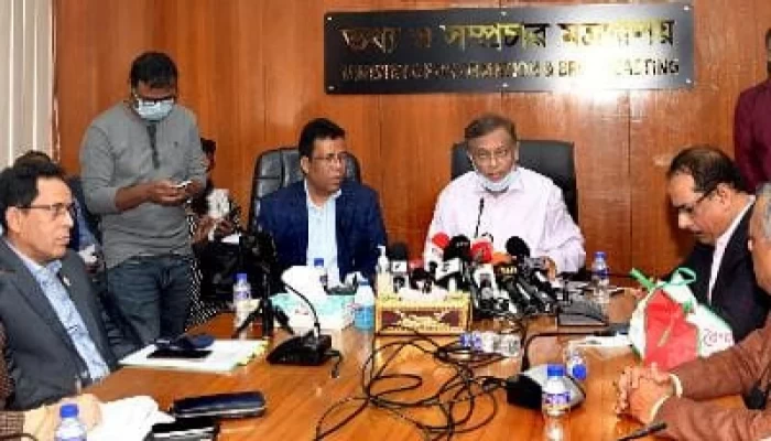 বিএনপির শেখানো কথা বলেছেন খালেদা জিয়ার চিকিৎসক: তথ্যমন্ত্রী