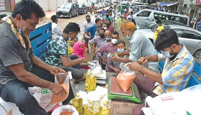 কাল থেকে নিত্যপণ্য বিক্রি করবে টিসিবি