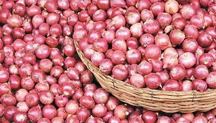 কেজিতে পেঁয়াজের দাম বেড়েছে ২০ টাকা
