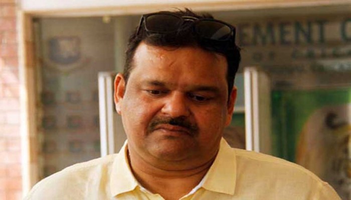 পারিবারিক কারণে পদ ছাড়ার পরিকল্পনা, জানালেন আকরাম খান