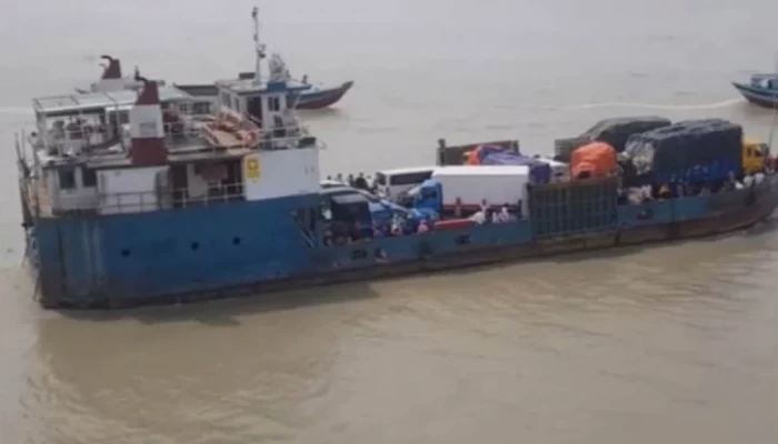 শিমুলিয়া-বাংলাবাজারে নৌযান চলাচল স্বাভাবিক