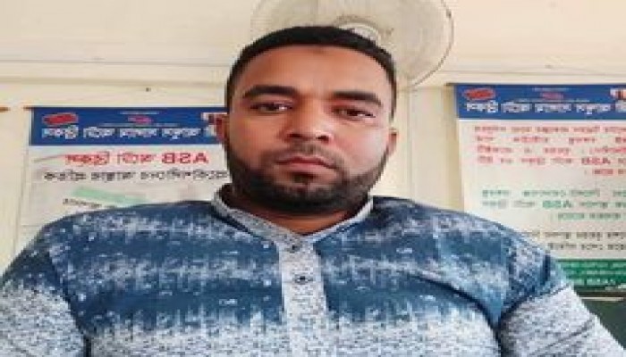 বিতর্কিত ইমাদ চেয়ারম্যান হয়েই মাথা ফাটালেন আওয়ামীলীগ নেতার