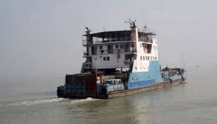 দৌলতদিয়া-পাটুরিয়ায় ফেরি চলাচল স্বাভাবিক