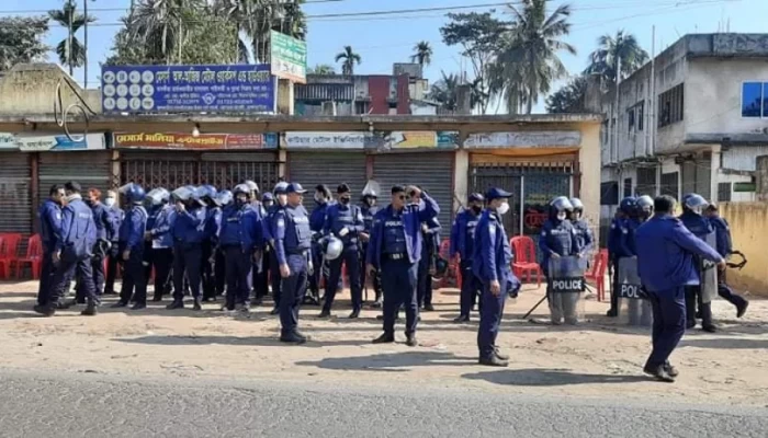 ব্রাহ্মণবাড়িয়ায় ১৪৪ ধারা জারি: ৫২টি পয়েন্টে পুলিশ