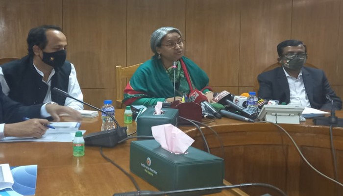 টিকা না নেওয়া শিক্ষার্থীরা সরাসরি ক্লাস করতে পারবে না: শিক্ষামন্ত্রী