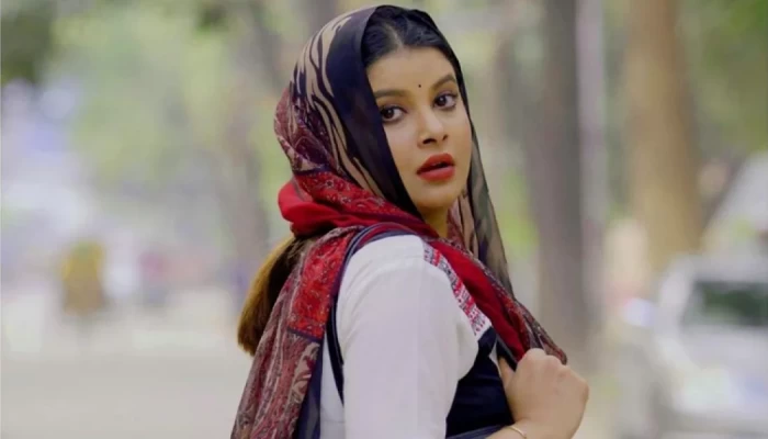 এতো ভালোবাসার দরকার নাই, আমি সত্যিই ক্লান্ত: ফারিয়া