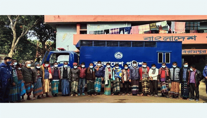 বিরামপুরে জুয়ার আসর থেকে আটক ২১