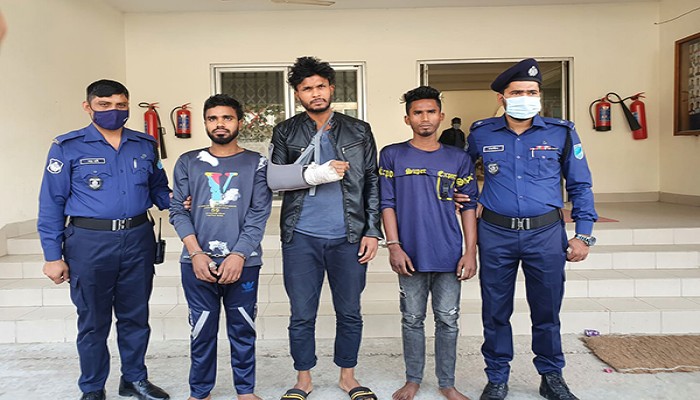 সিদ্ধিরগঞ্জে সেনা সদস্য হত্যার ঘটনায় ৩ ছিনতাইকারী গ্রেফতার