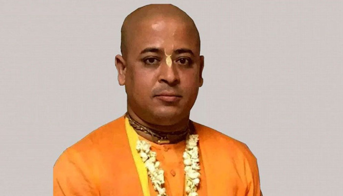 শাহজালাল বিমানবন্দরে ইসকন নেতা চিন্ময় কৃষ্ণ গ্রেফতার