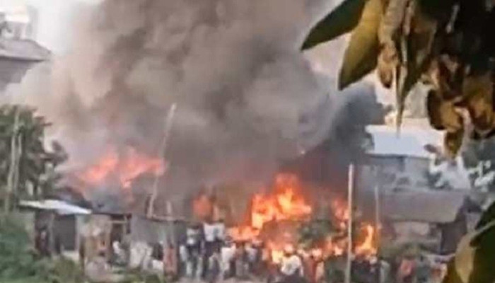 কড়াইল বস্তিতে ভয়াবহ আগুন, নিয়ন্ত্রণে ফায়ার সার্ভিস